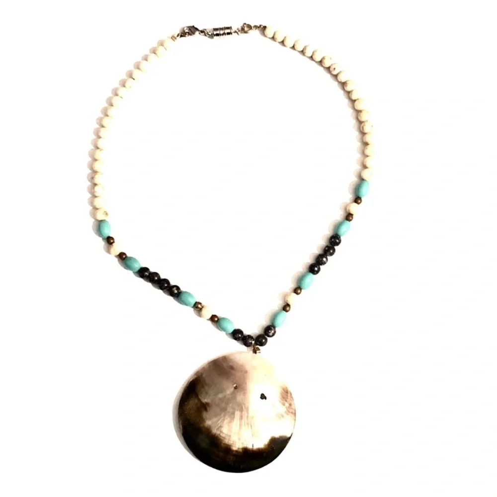 Anthropologie elegant necklace